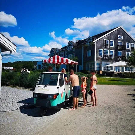 Moderne og lys leilighet ved sandstrand Lejlighed *