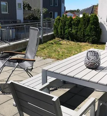 Moderne Og Lys Leilighet Ved Sandstrand Moss