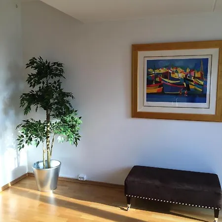 Moderne Og Lys Leilighet Ved Sandstrand * Moss